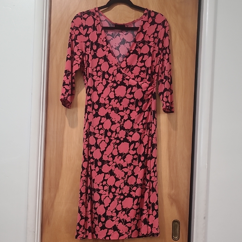 Max & Cleo Pink and Black Sheath Dress V-Neck 3/4 Sleeve